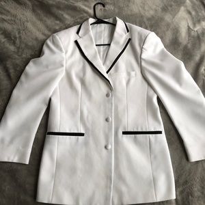 Blazer TUXEDO JUNCTION White!!!
